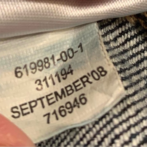 Banana Republic Women's size 6 Dark Blue low rise Skinny Jeans - Picture 4 of 5